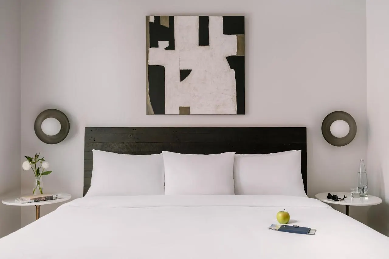 Duane Street Hotel Tribeca, Sonder