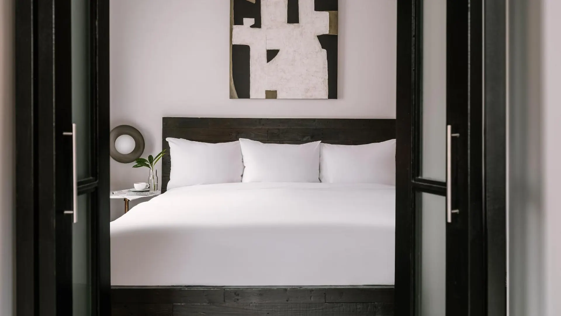 Duane Street Hotel Tribeca, Sonder